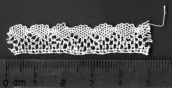 Rosebud lace, made by Peggy West